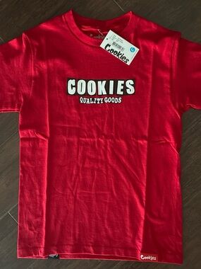 Brand new with tags. Cookies red Tshirt. Men’s size small